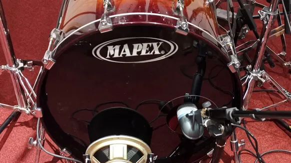 Microphones inside a Mapex kick drum