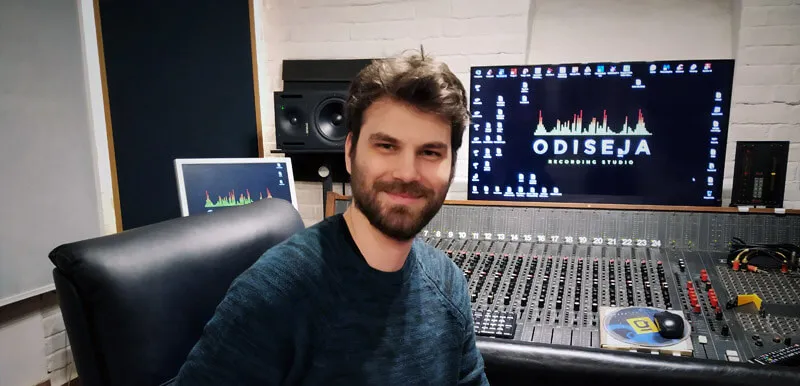 Bogdan Braković at the console in the control room